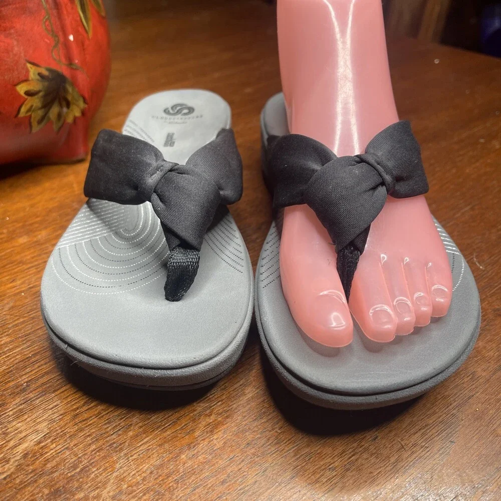 Clarks Cloudsteppers Sandals Womens 7M Arla Glison Thong Black Wedge WORN ONCE
